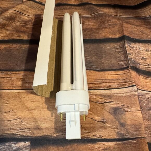 GE D ECO Compact CFL Bulb 97609 F26DBX/841/ECO 26W 2 Pin 4100K Quad Tube Biax - Picture 7 of 7